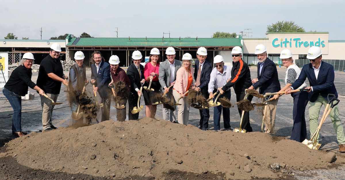 Group shot of participants in the Human Services Building groundbreaking ceremony